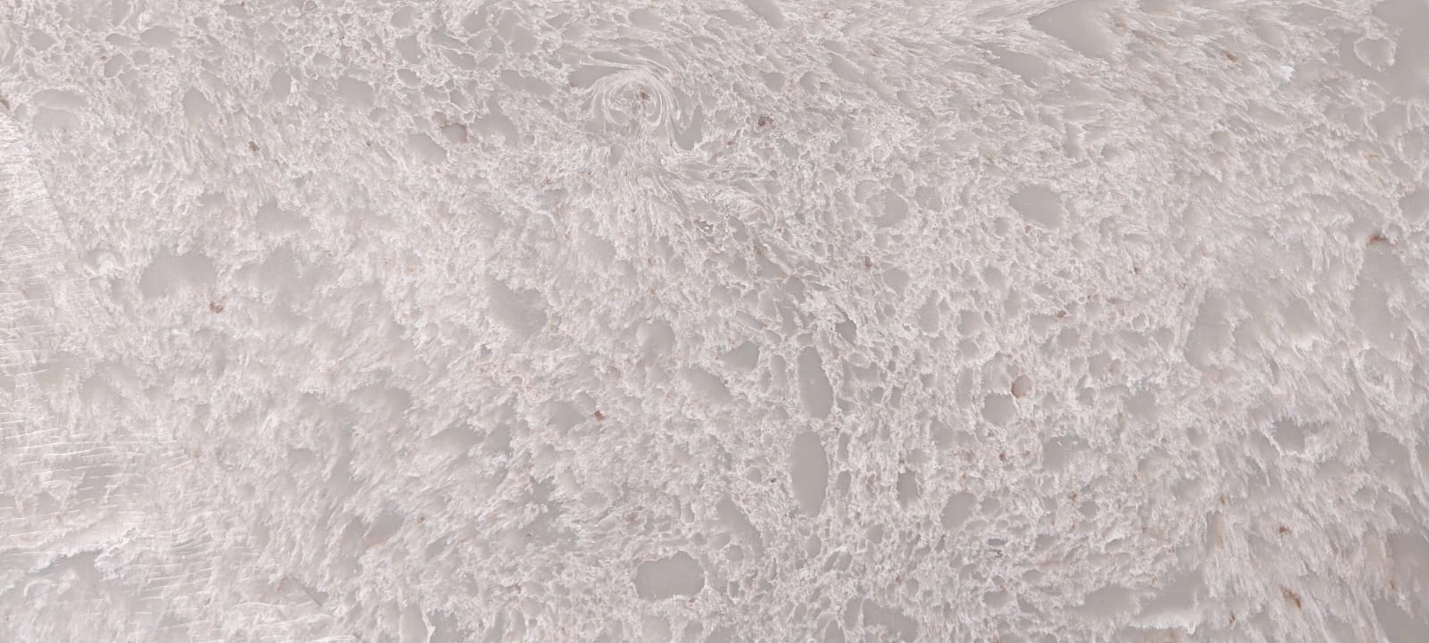 QRS-41144 White Alpine White Quartz (1620x3220 mm,20 mm) | Use case in Kitchen, commercial